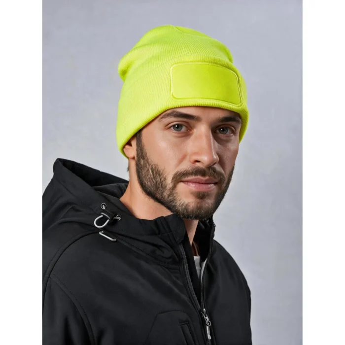 Czapka zimowa URBAN z naszywką do personalizacji żółta - obrazek 2